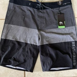 NEW Quicksilver Boardshorts